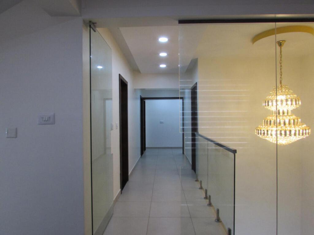 Udupi Regency Hotel Хасан Екстериор снимка